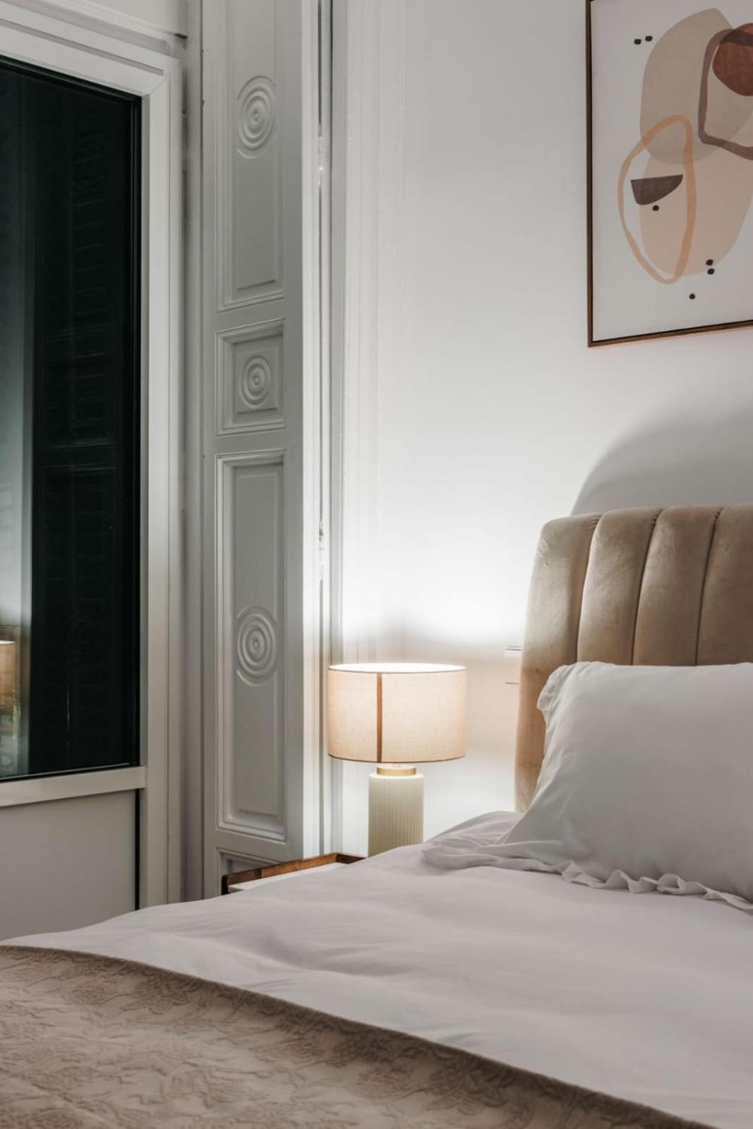 Stunning Apartment Near Gran Via Metro Madri Exterior foto